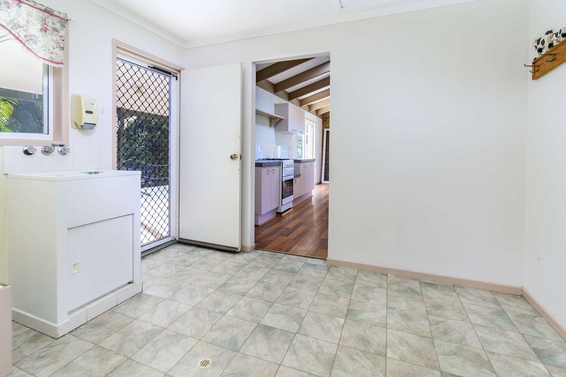 10 Harper Road, Bellmere For Sale by Farmbuy.com - image 16