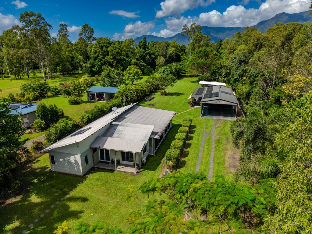 15 Curtis Road, Carruchan QLD 4816