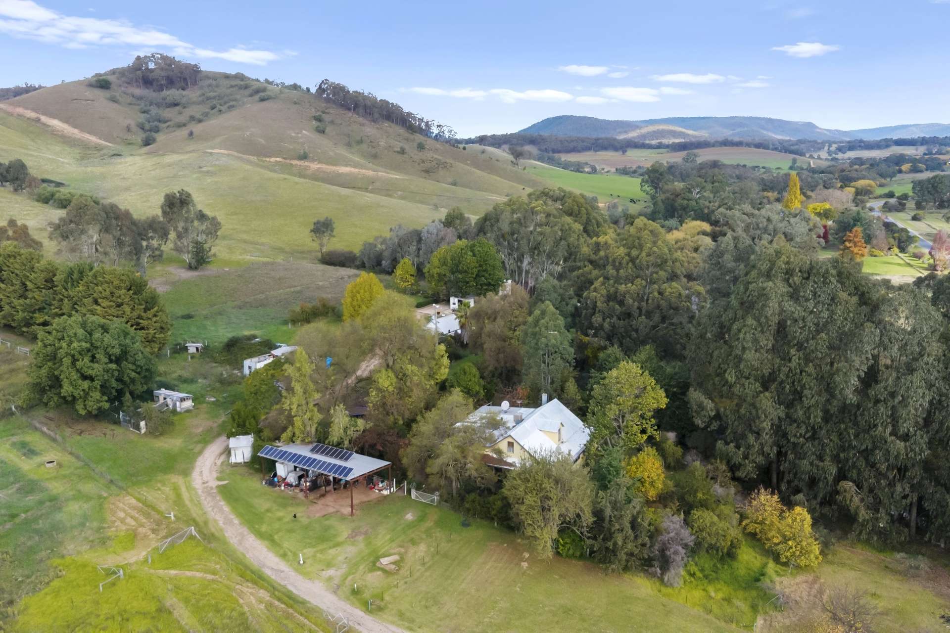 1427 Boggy Creek Road, Myrrhee For Sale by Farmbuy.com - image 2