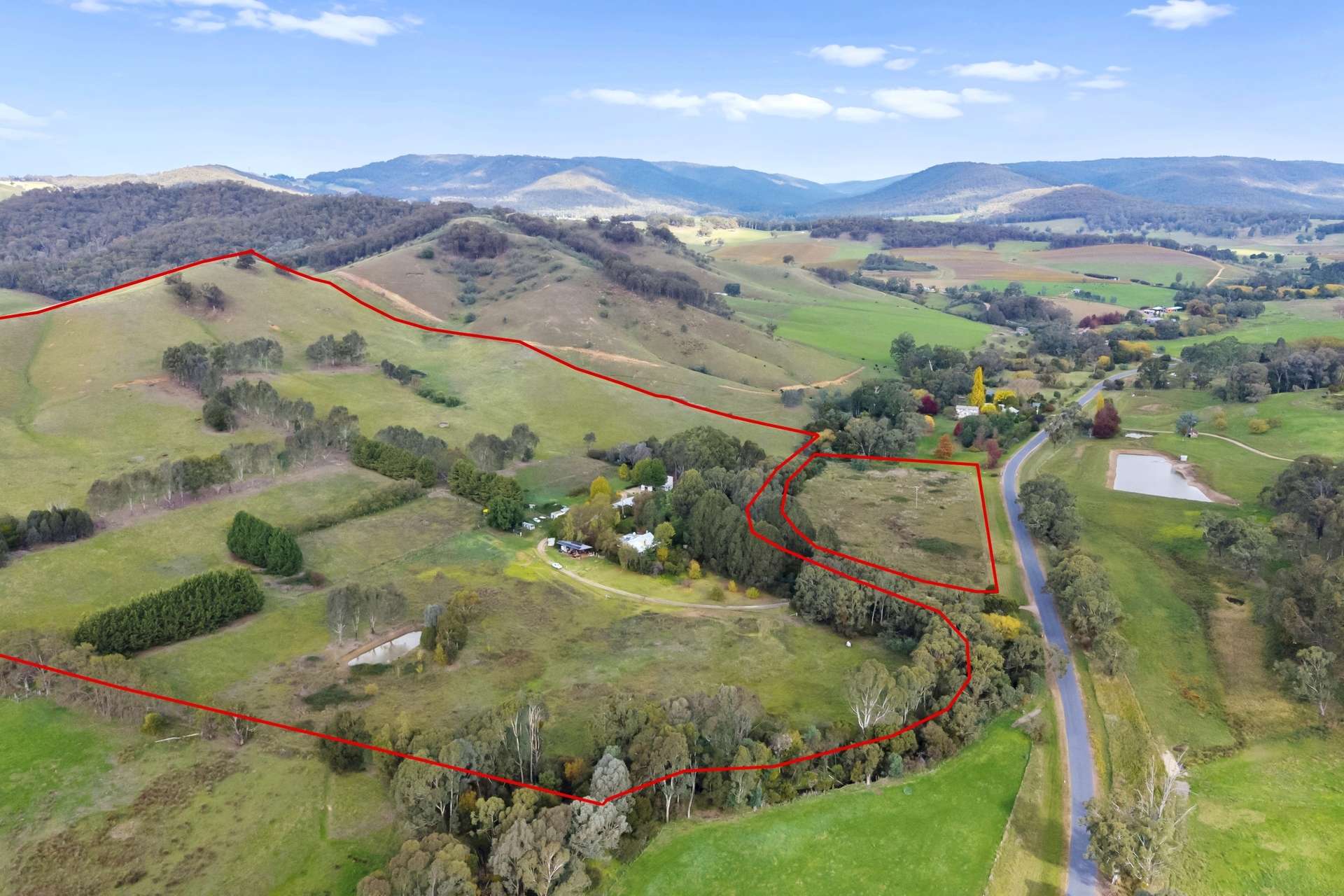 1427 Boggy Creek Road, Myrrhee For Sale by Farmbuy.com - image 3