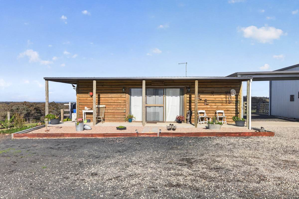 1175 Heyfield-Seaton Road, Seaton For Sale by Farmbuy.com - image 2