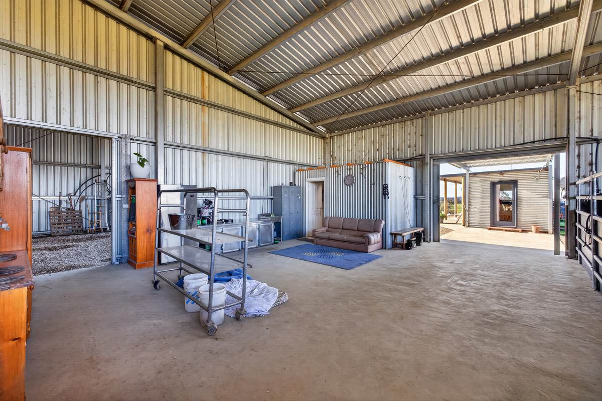1175 Heyfield-Seaton Road, Seaton For Sale by Farmbuy.com - image 14