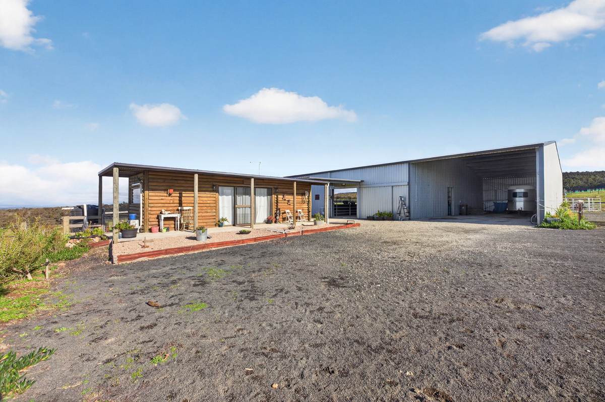 1175 Heyfield-Seaton Road, Seaton For Sale by Farmbuy.com - image 3