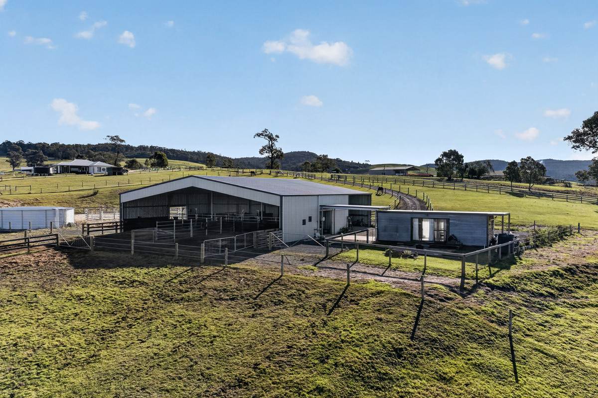 1175 Heyfield-Seaton Road, Seaton For Sale by Farmbuy.com - image 1