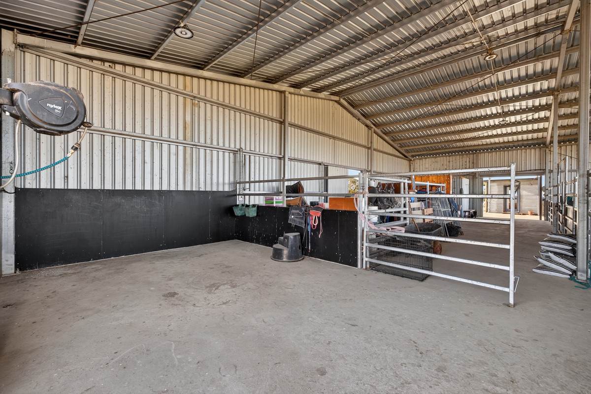 1175 Heyfield-Seaton Road, Seaton For Sale by Farmbuy.com - image 15