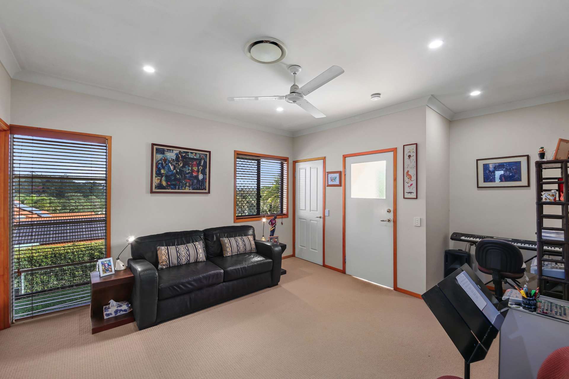 10 Fantail Crescent, Cooroy For Sale by Farmbuy.com - image 23