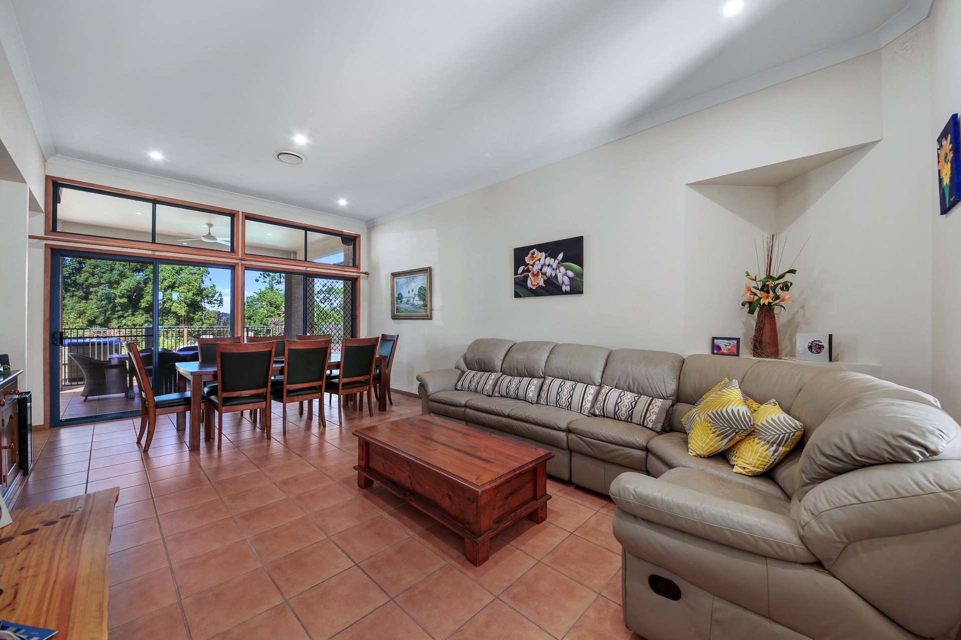 10 Fantail Crescent, Cooroy For Sale by Farmbuy.com - image 7