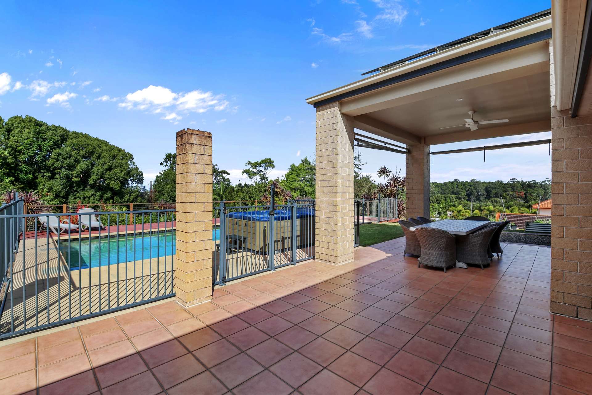 10 Fantail Crescent, Cooroy For Sale by Farmbuy.com - image 14