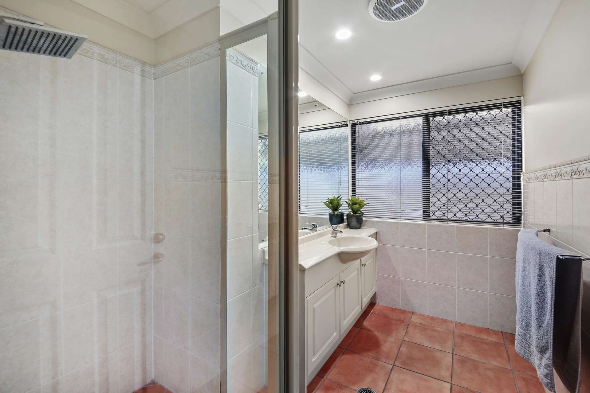 10 Fantail Crescent, Cooroy For Sale by Farmbuy.com - image 17