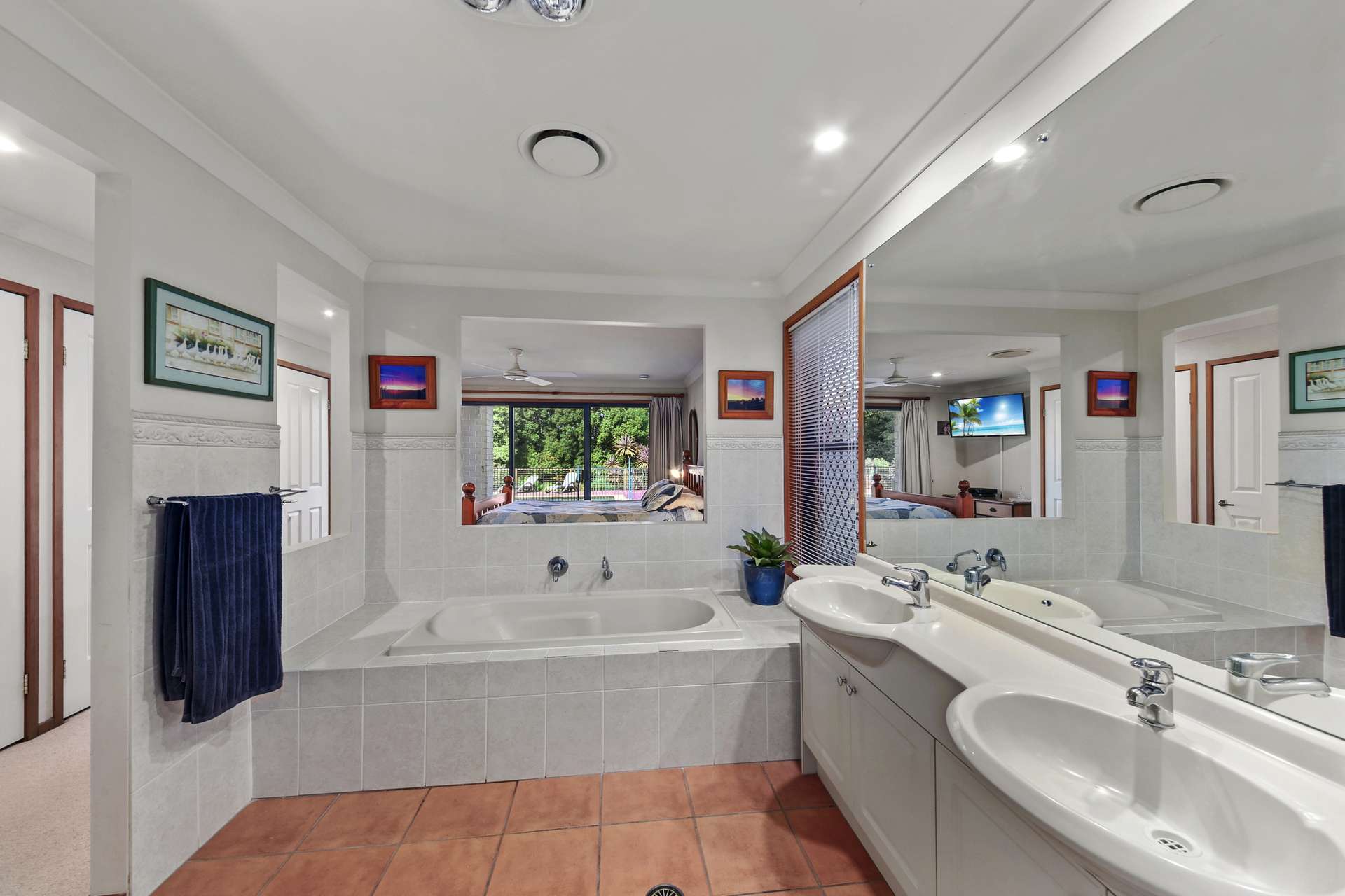 10 Fantail Crescent, Cooroy For Sale by Farmbuy.com - image 17