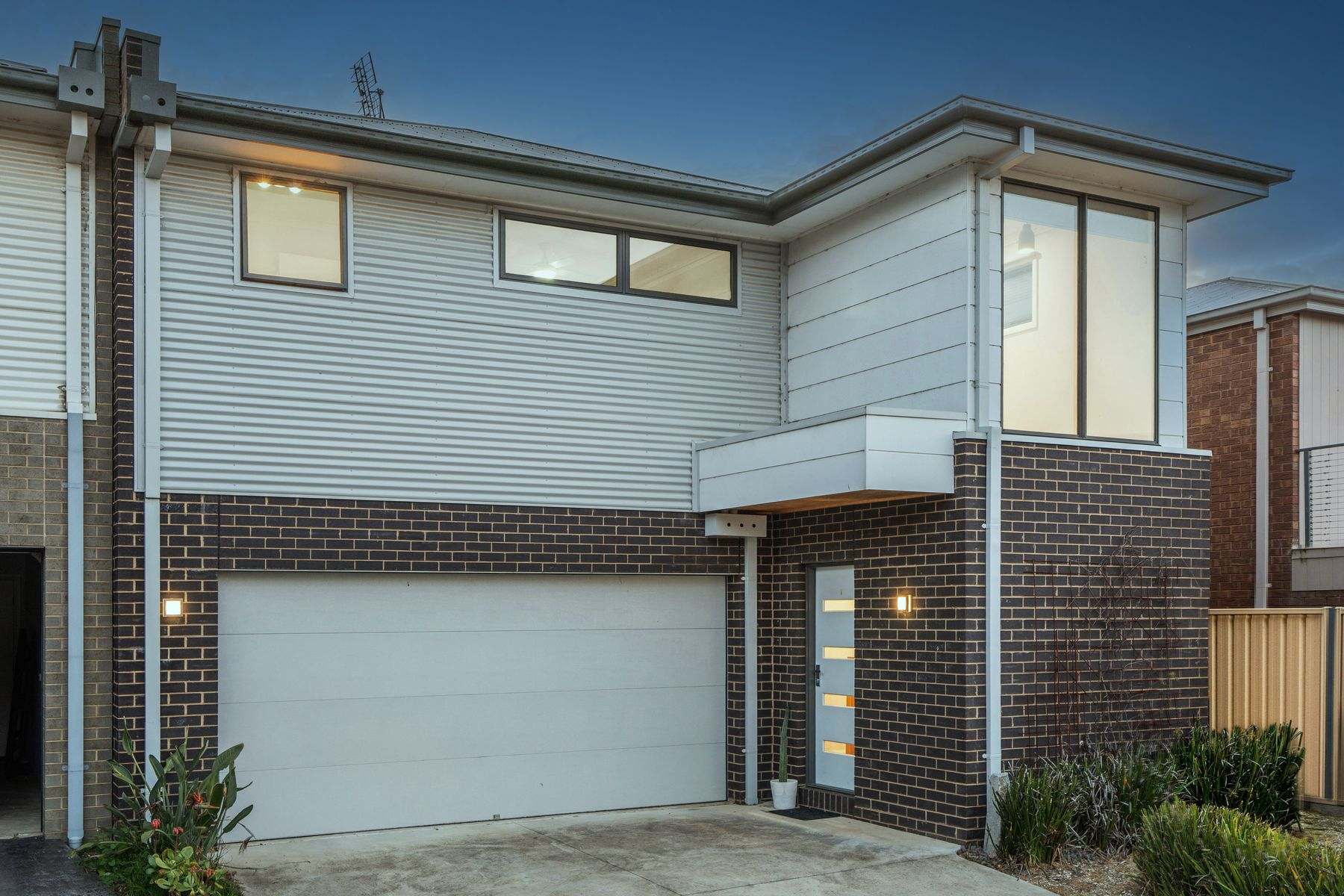 9 Lorne Terrace, Flora Hill For Sale by Farmbuy.com - image 1