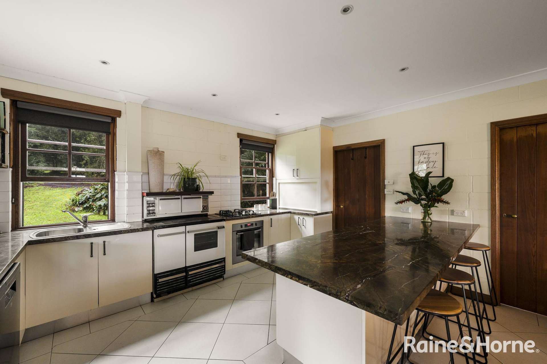 29 Thompsons Road, Broughton Village For Sale by Farmbuy.com - image 9