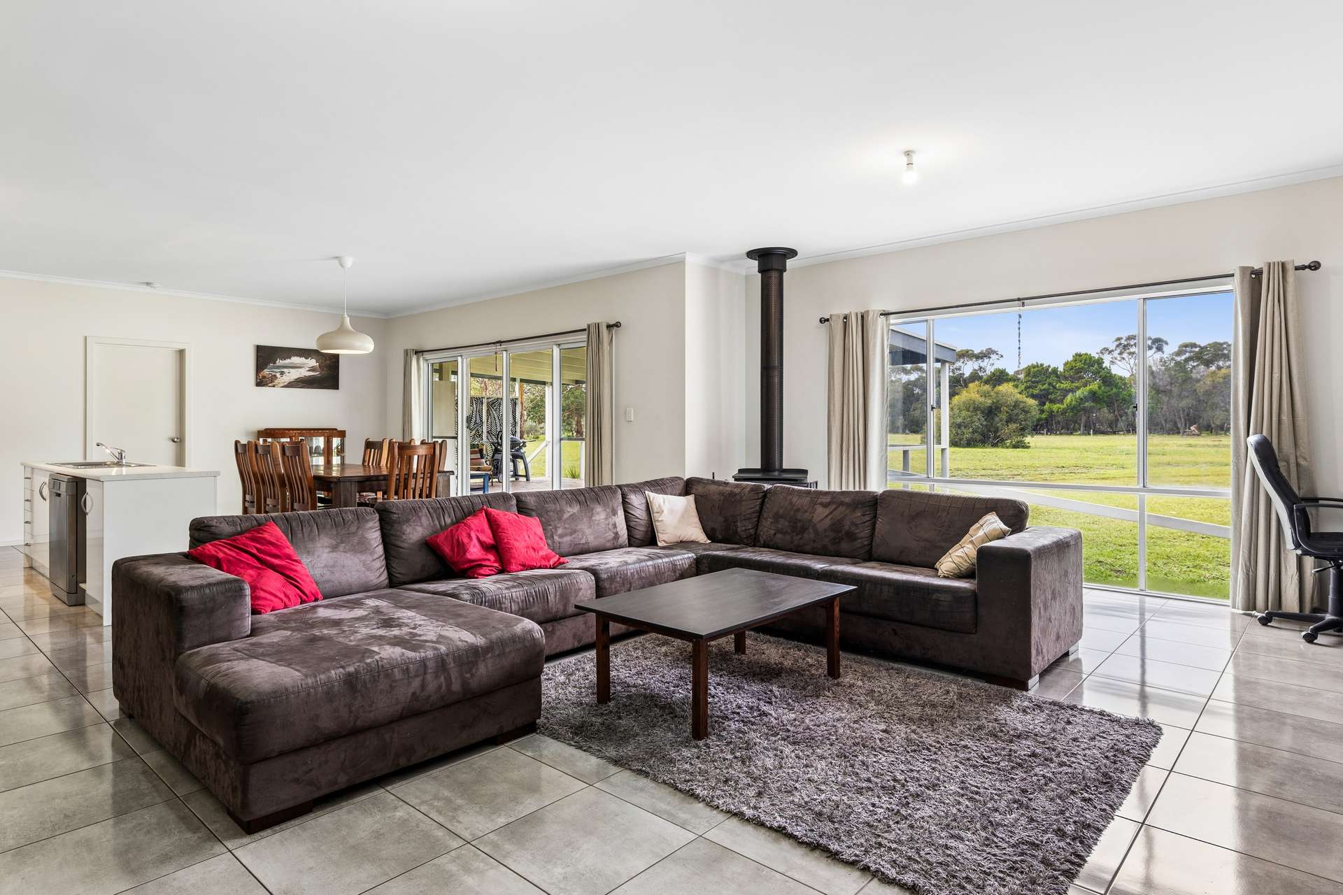 57 Links Road, Brownlow Ki For Sale by Farmbuy.com - image 9