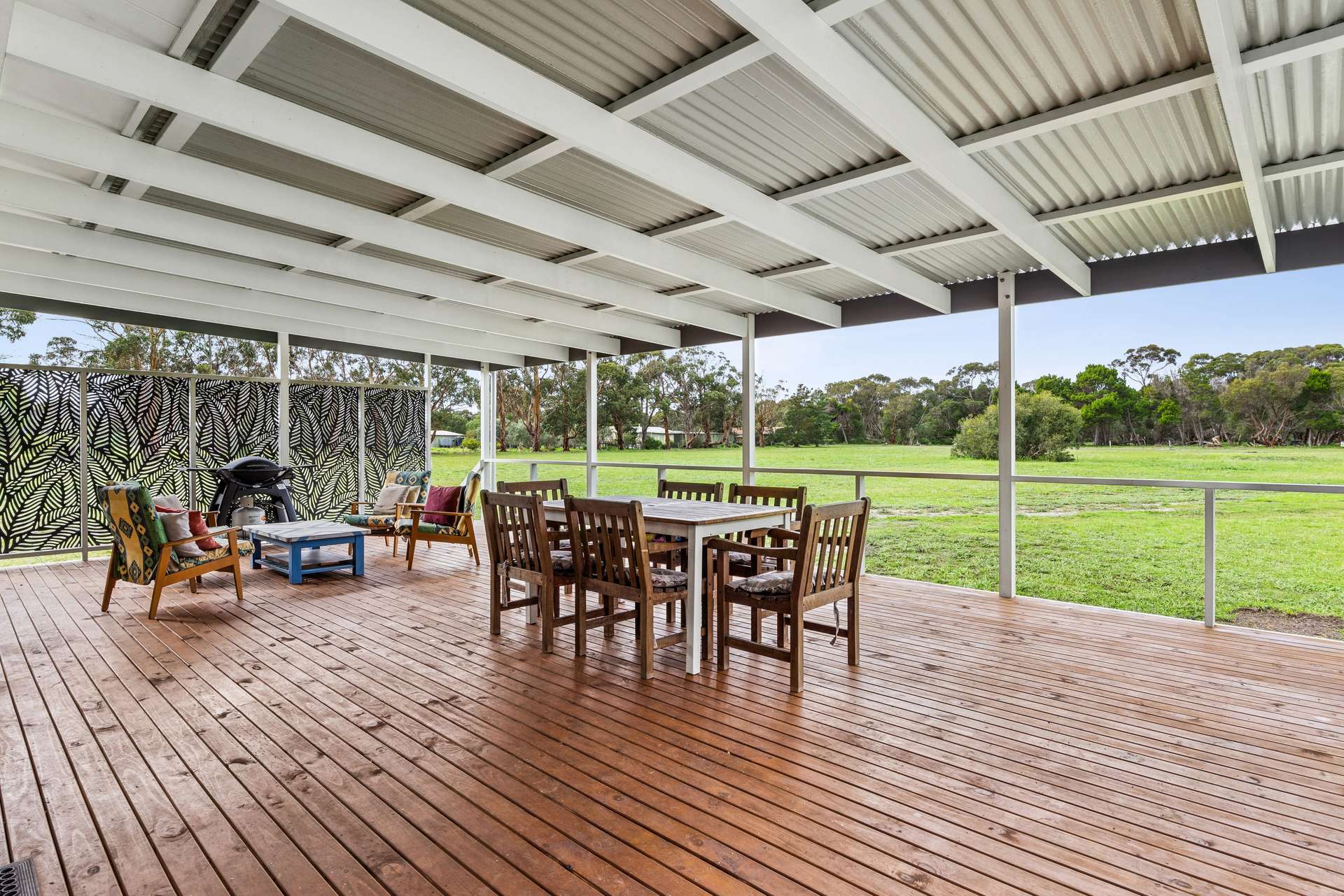 57 Links Road, Brownlow Ki For Sale by Farmbuy.com - image 3