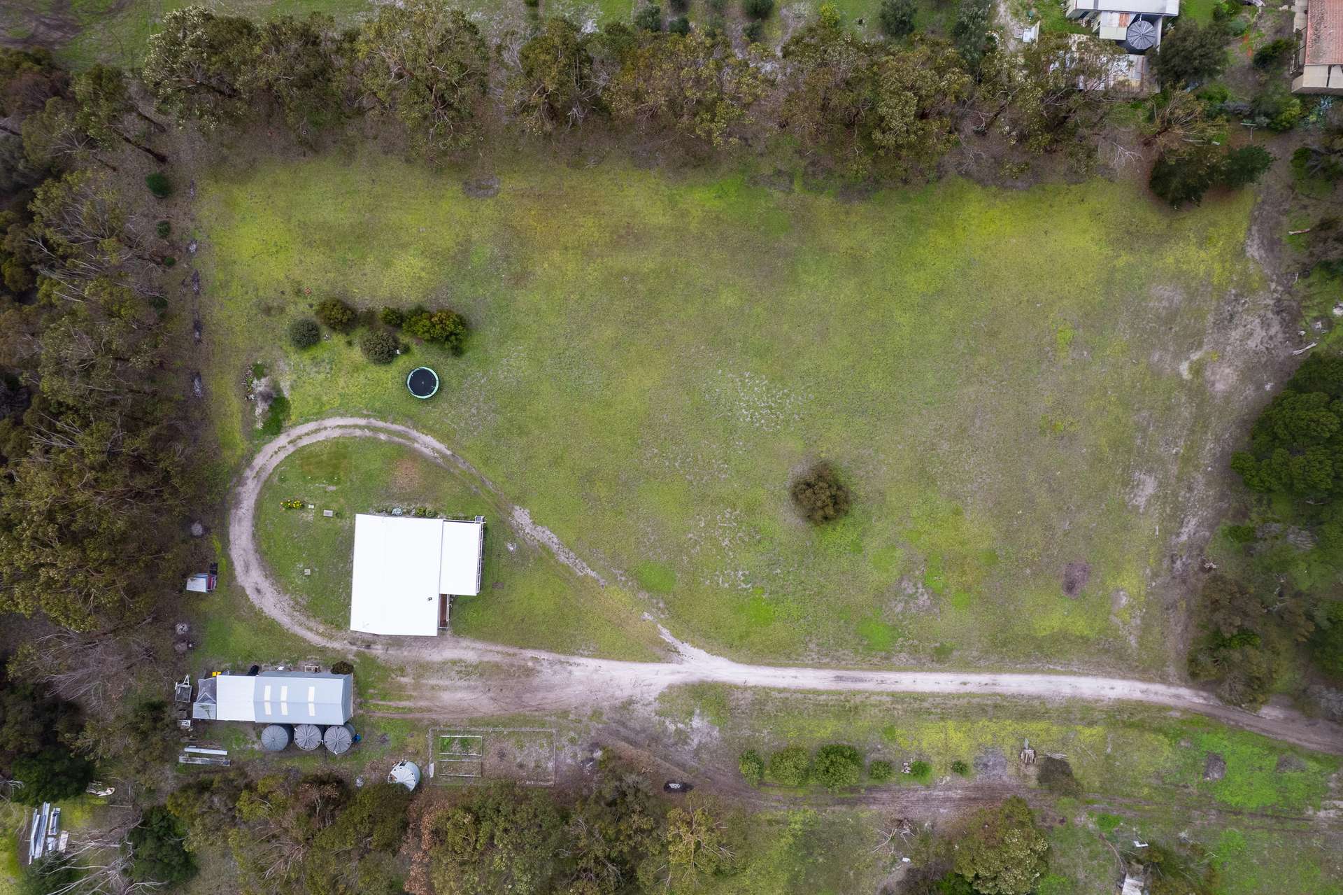 57 Links Road, Brownlow Ki For Sale by Farmbuy.com - image 20