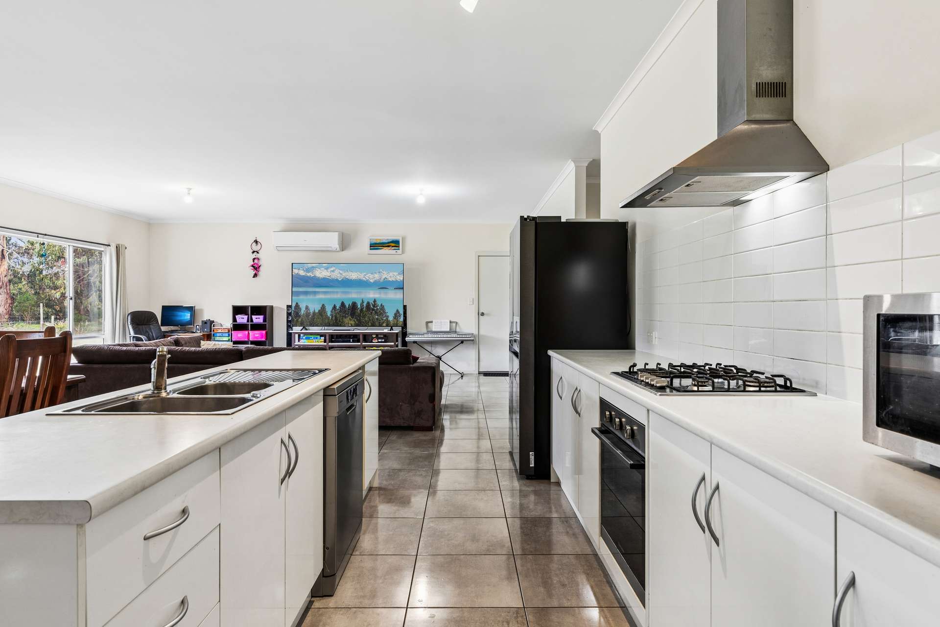 57 Links Road, Brownlow Ki For Sale by Farmbuy.com - image 6