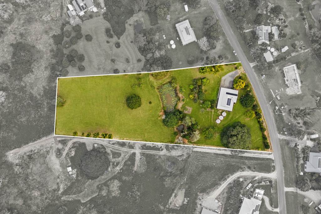 22 Highfield Drive, Chatsworth QLD 4570