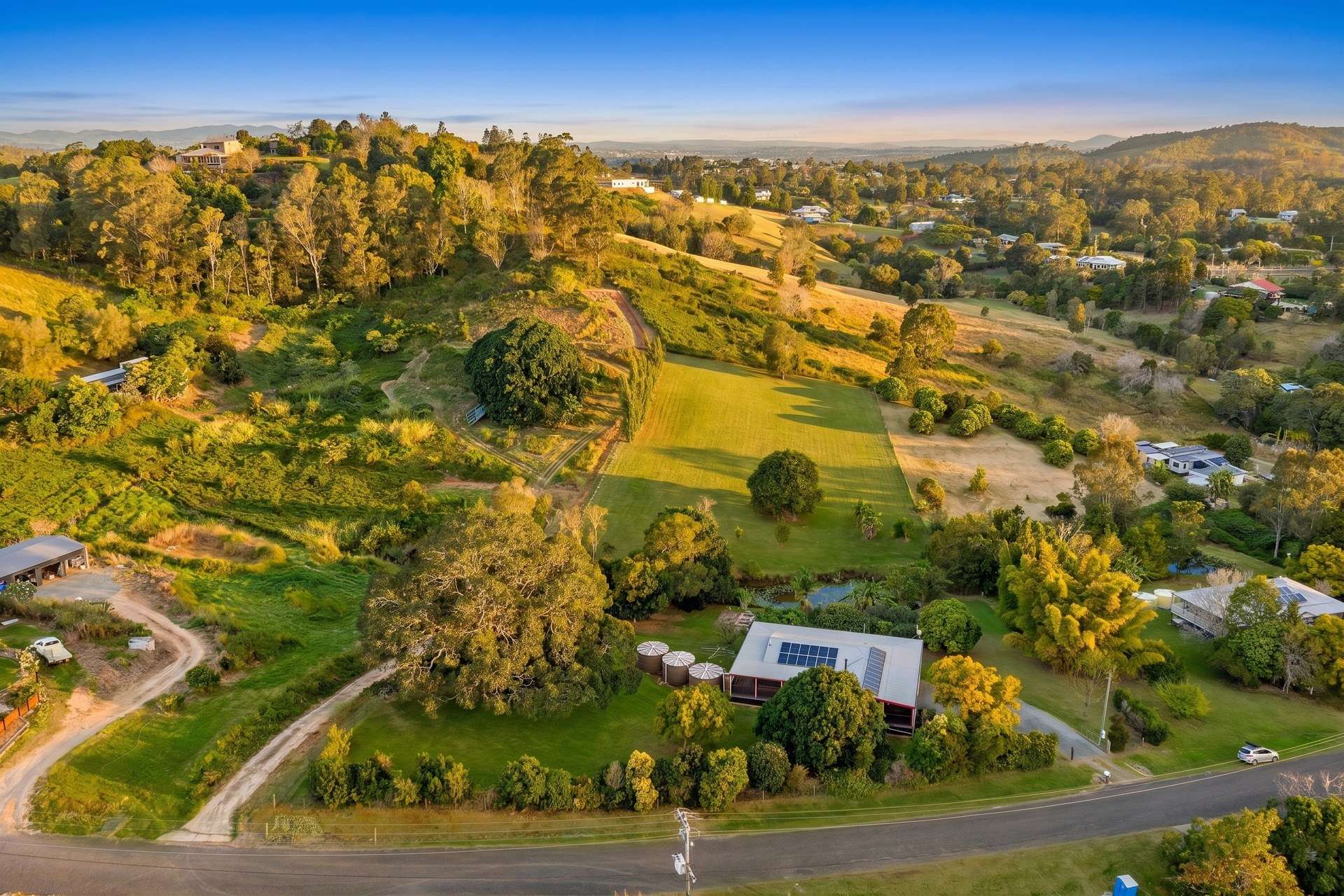 22 Highfield Drive, Chatsworth For Sale by Farmbuy.com - image 2