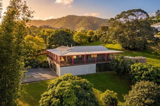 22 Highfield Drive, Chatsworth QLD 4570