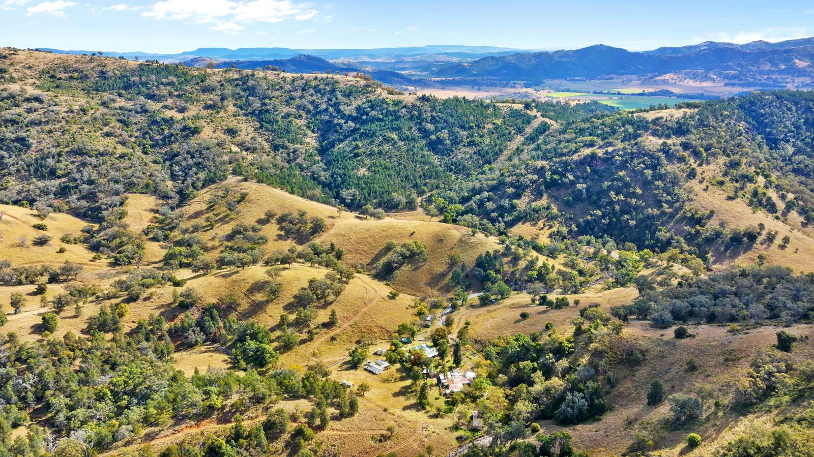 "Spring Valley" 2707 Glen Barra Road, Manilla For Sale by Farmbuy.com - image 2
