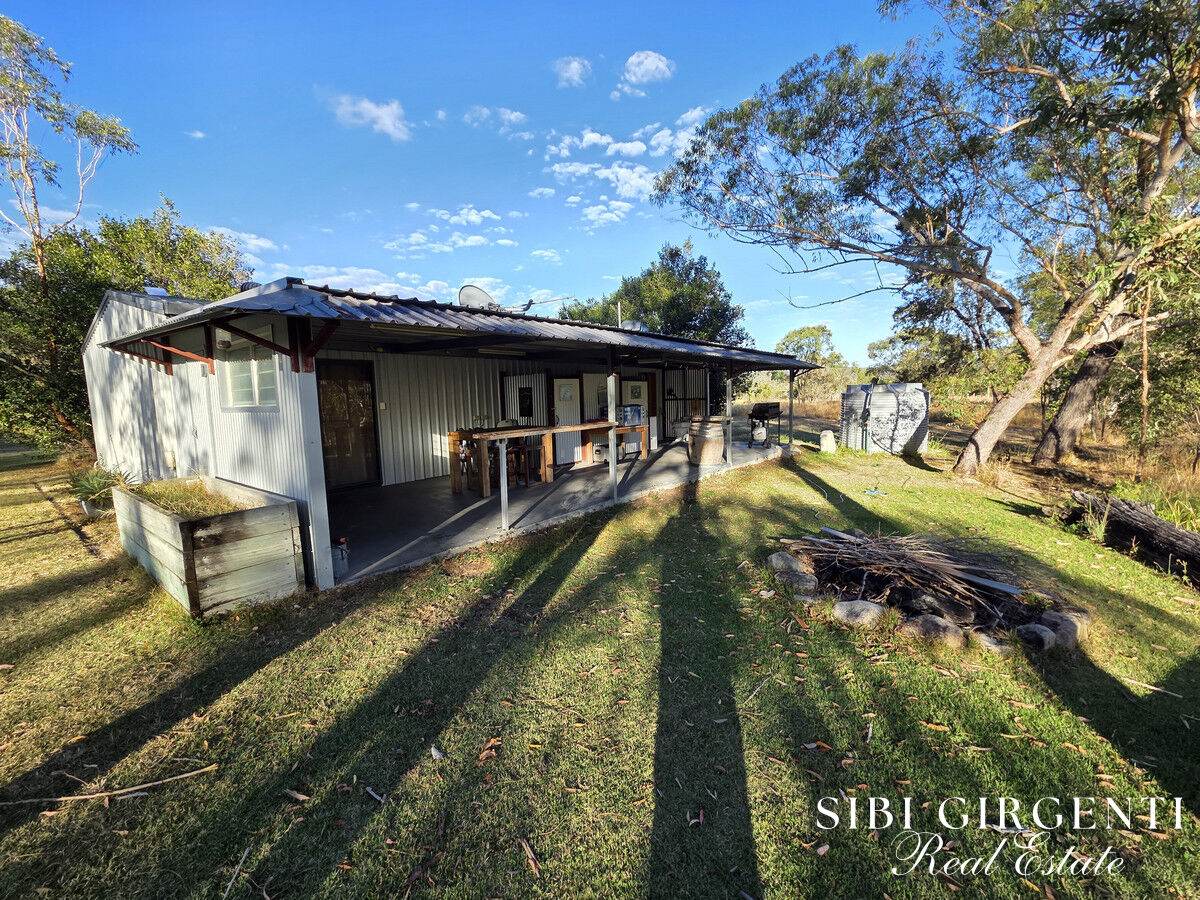 137 Lemontree Drive, Mutchilba For Sale by Farmbuy.com - image 3