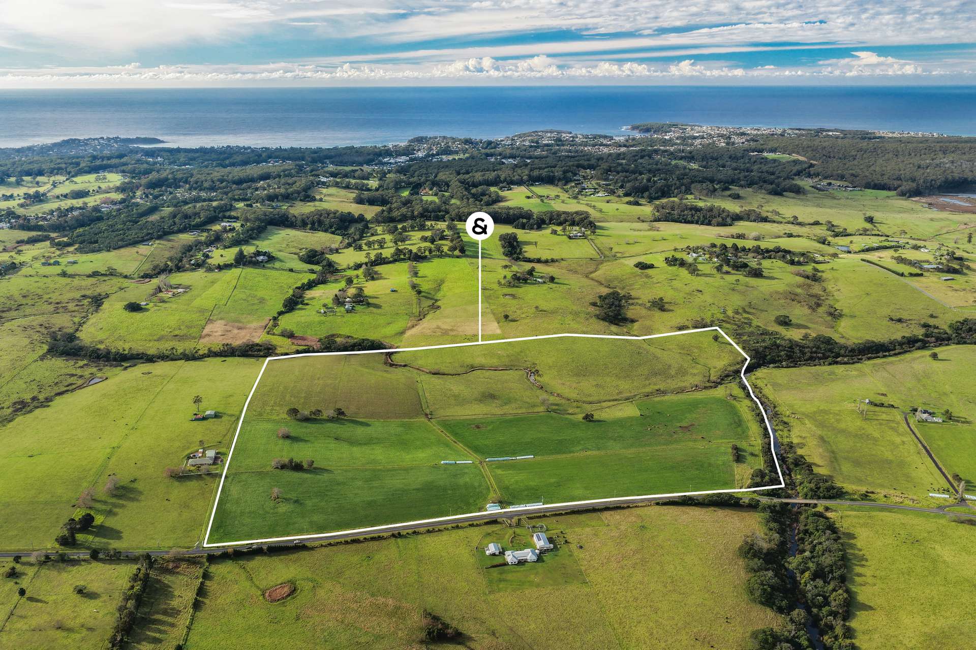 133 Woodstock Road, Milton For Sale by Farmbuy.com - image 1
