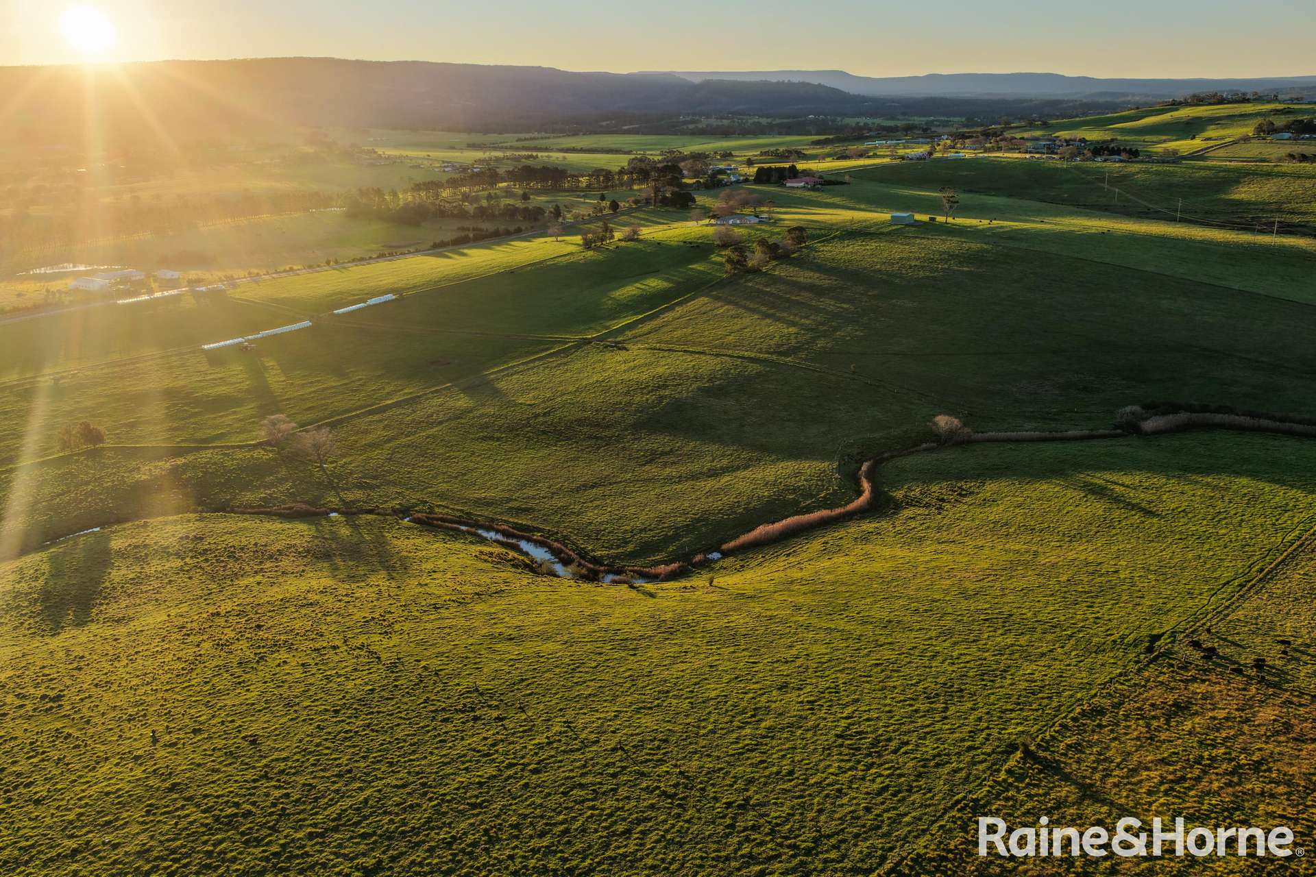 133 Woodstock Road, Milton For Sale by Farmbuy.com - image 24