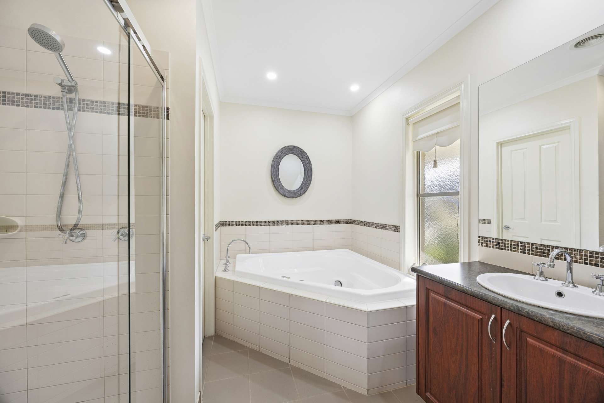 60 Roberts Road, Cobden For Sale by Farmbuy.com - image 8