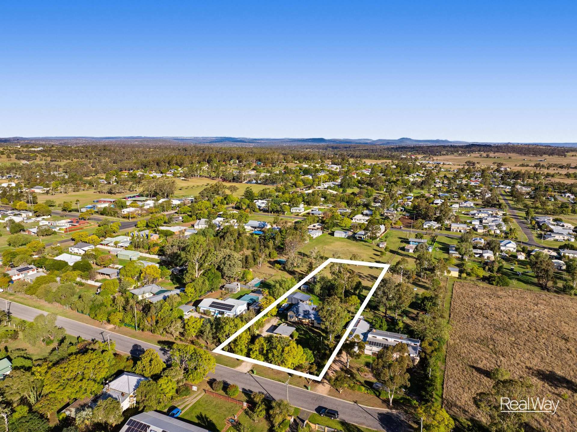 8 Kann Street, Goombungee For Sale by Farmbuy.com - image 13