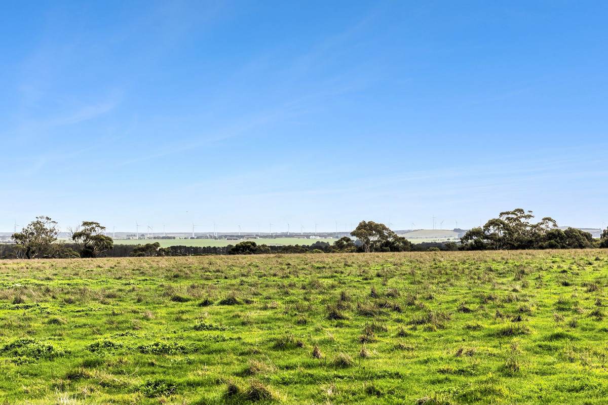 346 Coopers Road, Meredith For Sale by Farmbuy.com - image 10