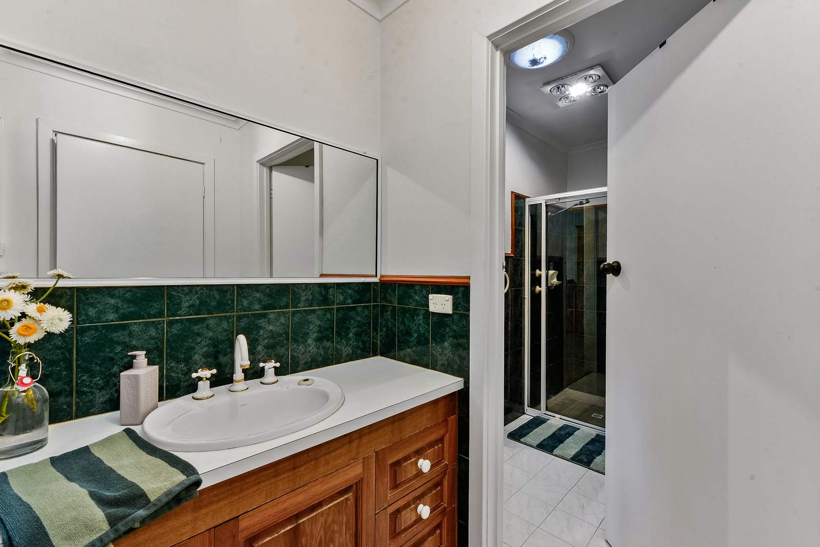 49 Old Padthaway Road, Mundulla For Sale by Farmbuy.com - image 15