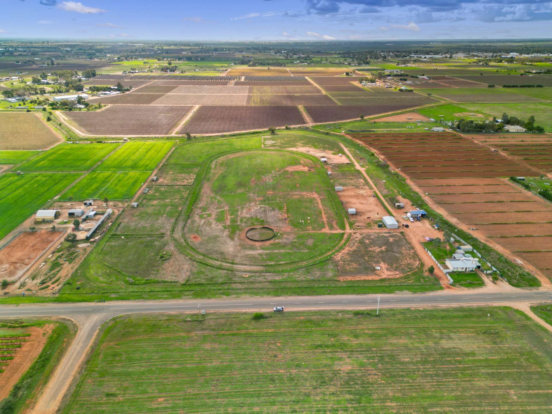132 Sixth Street, Merbein For Sale by Farmbuy.com - image 2