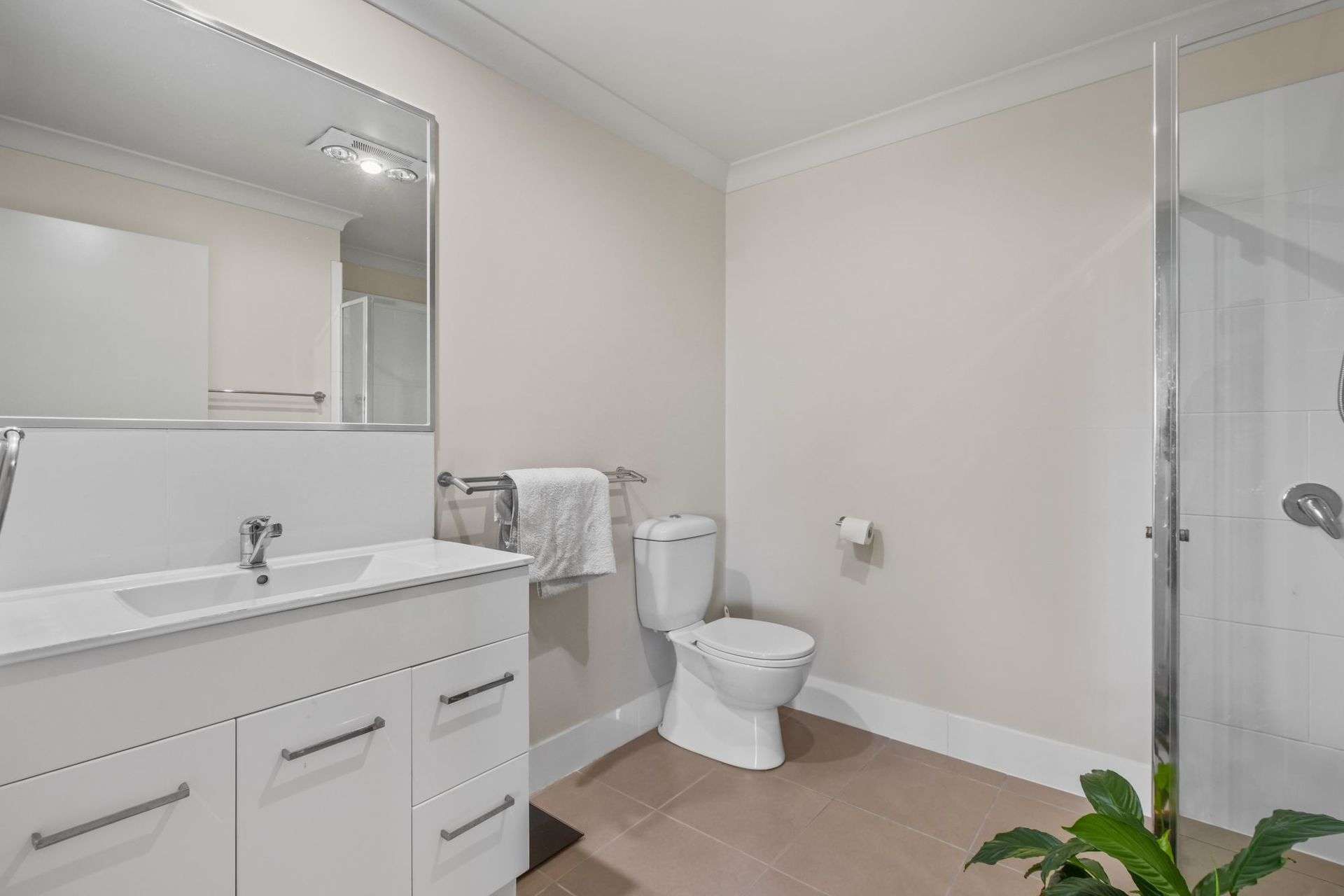 104 Lutter Road, Charlwood For Sale by Farmbuy.com - image 15