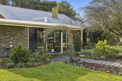 365 Chocolyn Settlement Road, Chocolyn VIC 3260