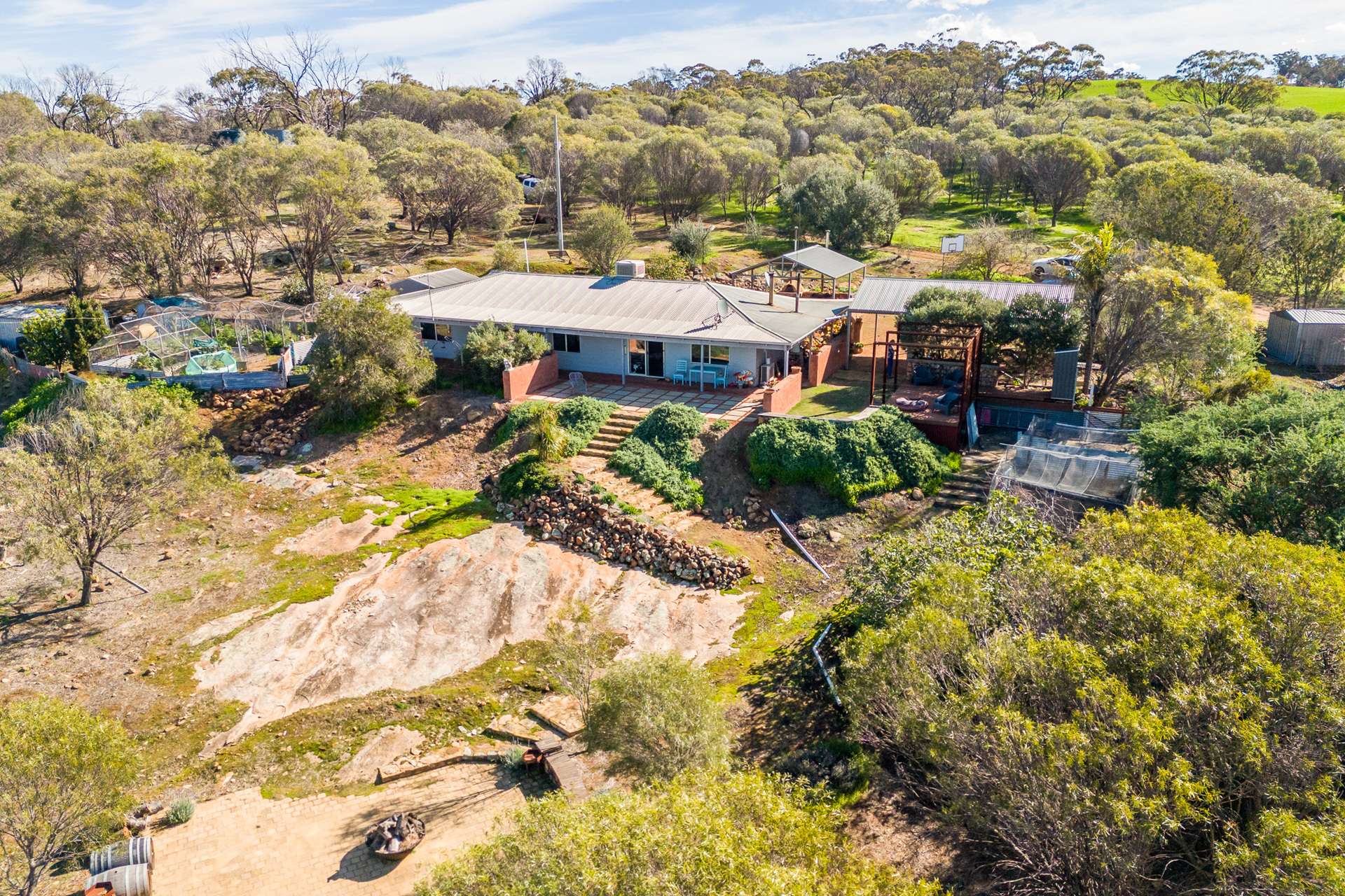271 Old Plains Road, Bejoording For Sale by Farmbuy.com - image 2