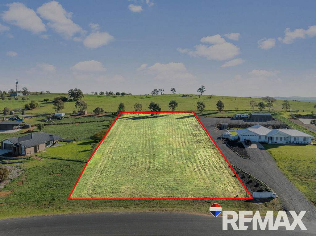 6 Taylor Street, Junee NSW 2663