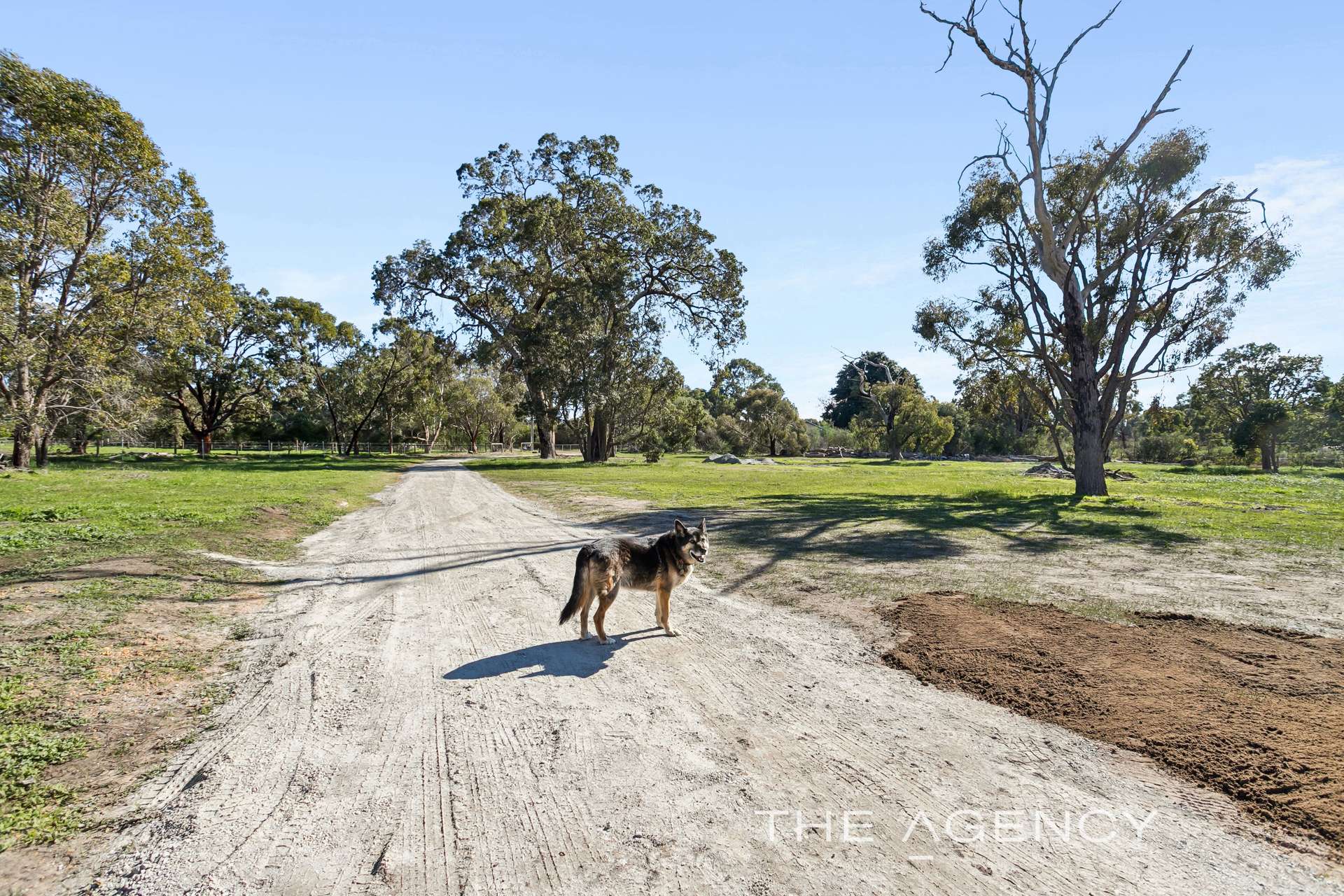 13 Bridgeman Road, Bakers Hill For Sale by Farmbuy.com - image 28
