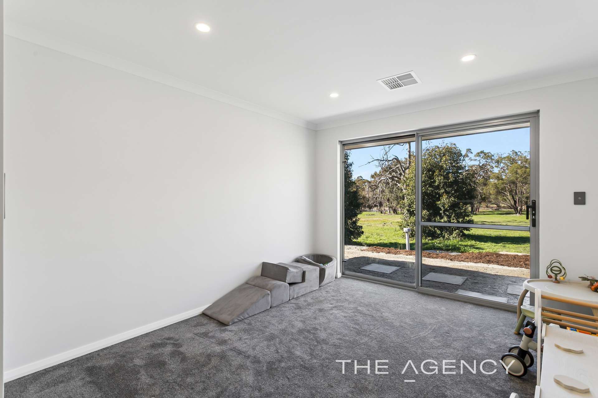 13 Bridgeman Road, Bakers Hill For Sale by Farmbuy.com - image 19