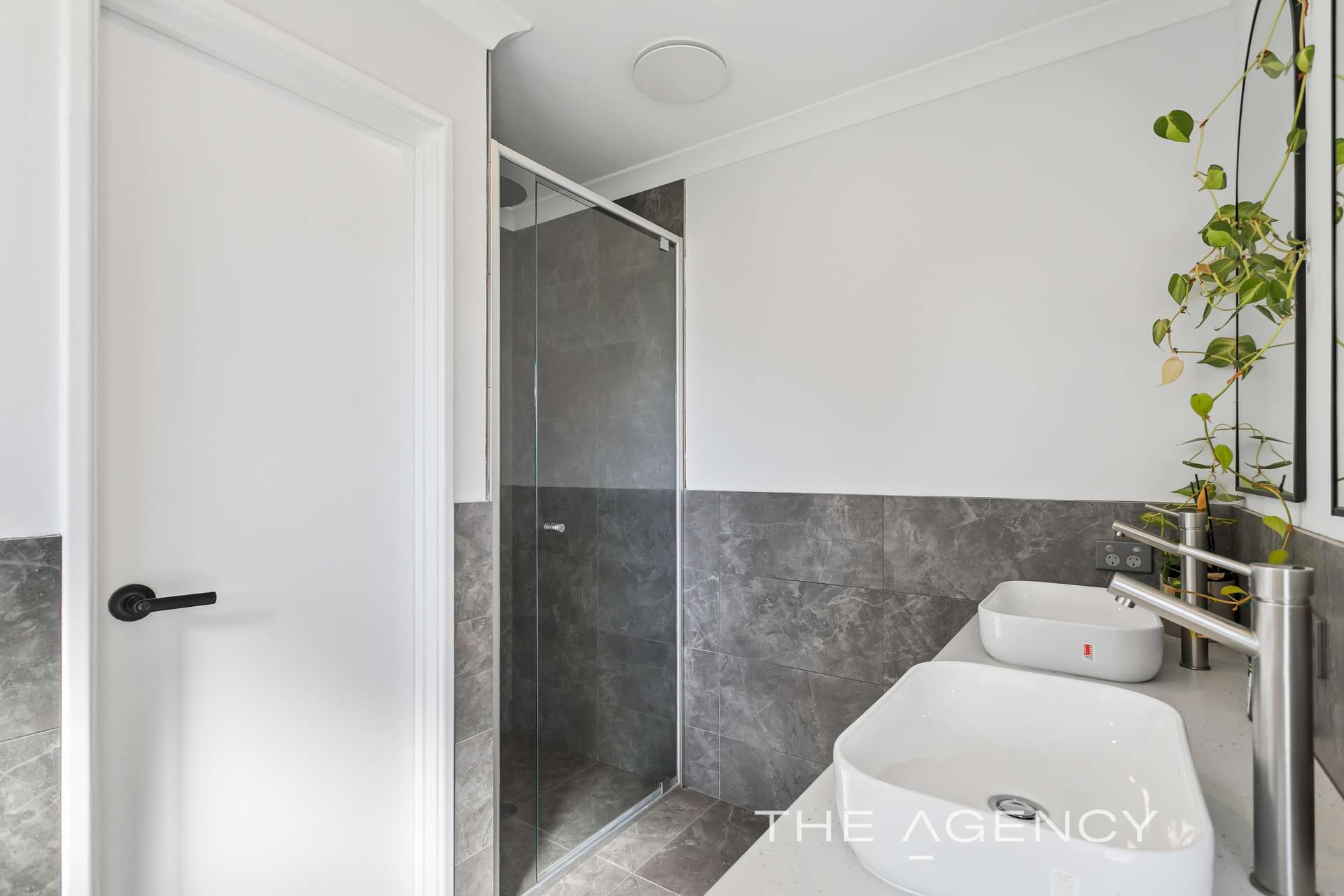 13 Bridgeman Road, Bakers Hill For Sale by Farmbuy.com - image 16