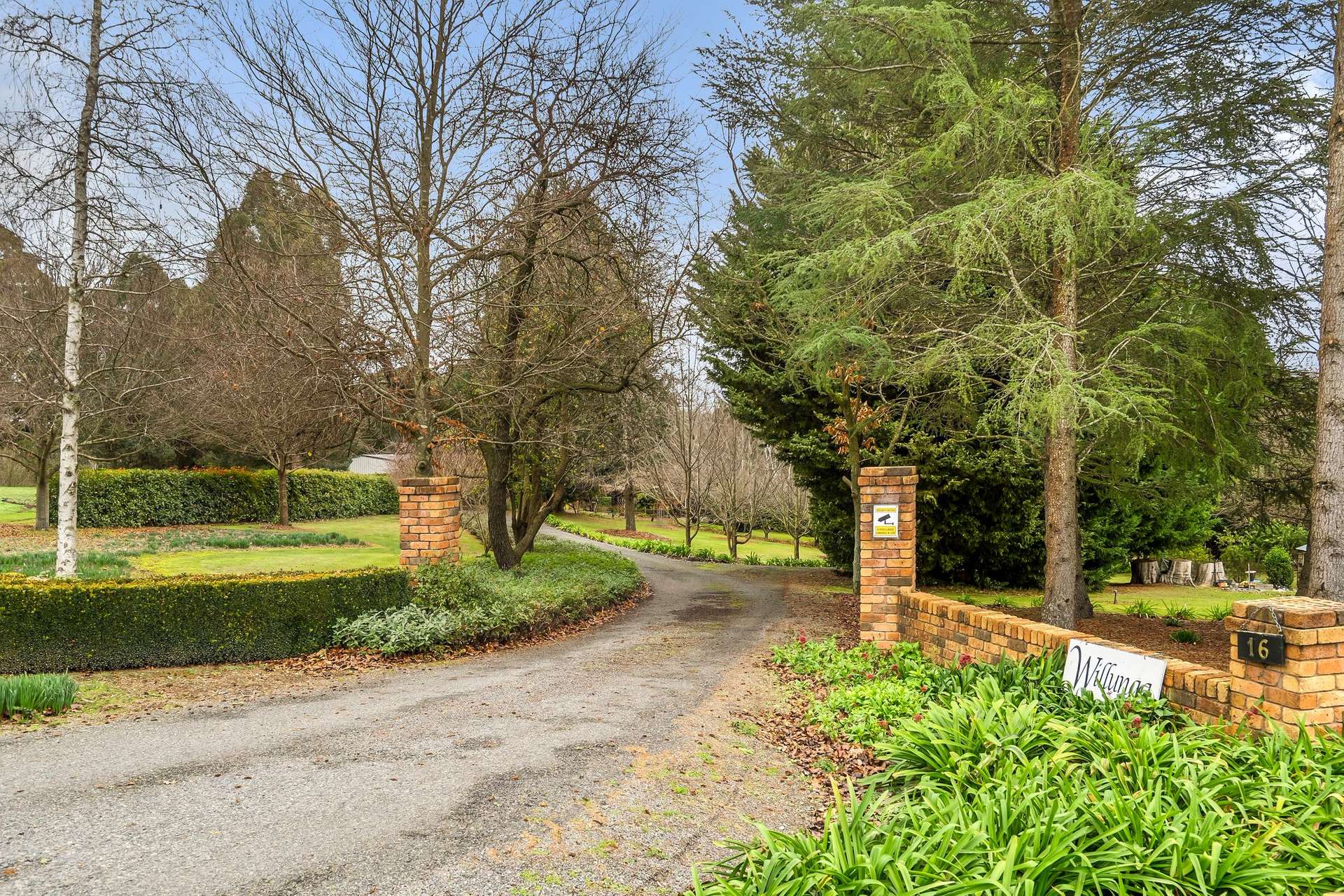 16 Tulloh Street, Crookwell For Sale by Farmbuy.com - image 2