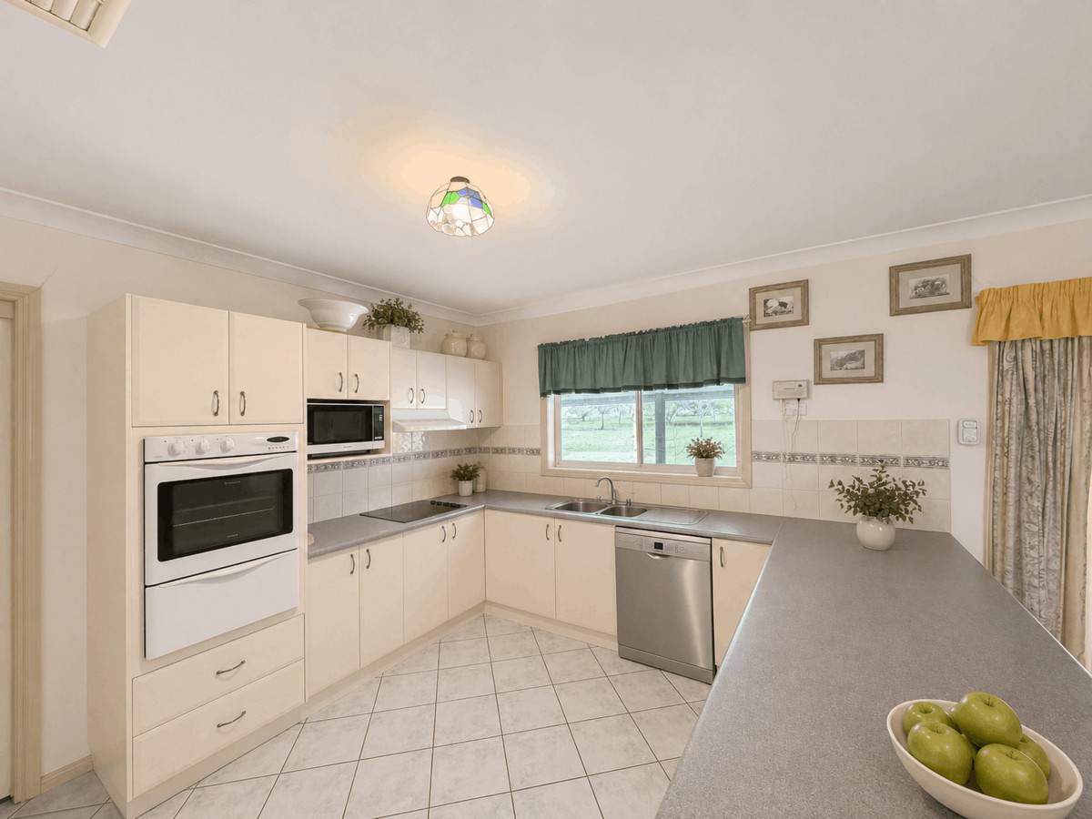 205-211 Kamilaroi Road, Gunnedah For Sale by Farmbuy.com - image 4