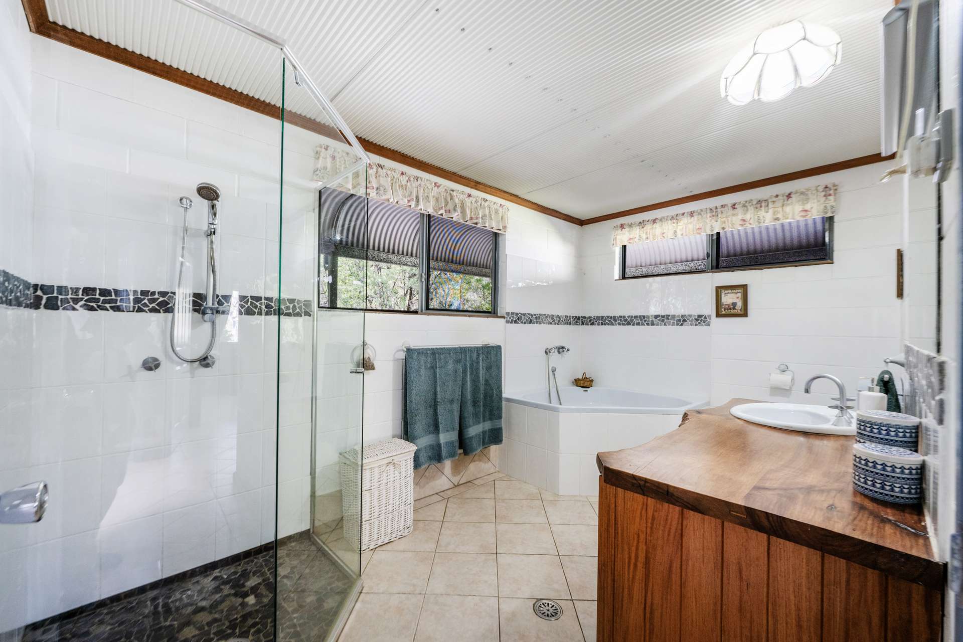 2589 Clarence Way, Upper Copmanhurst For Sale by Farmbuy.com - image 8