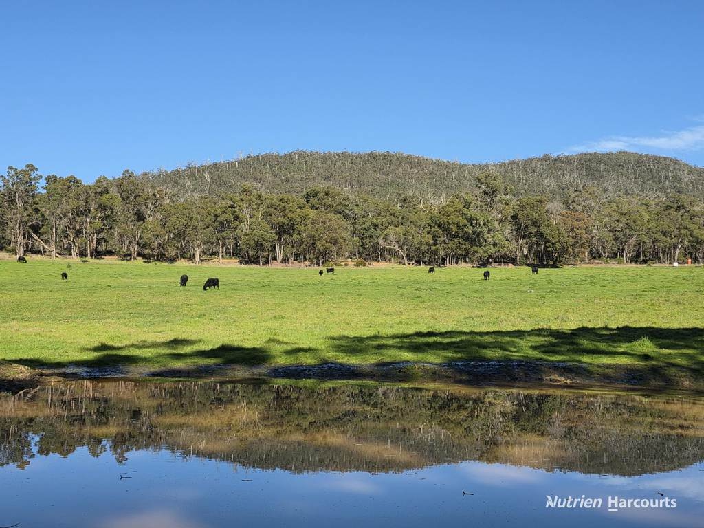 2569 Porongurup Road, Porongurup WA 6324