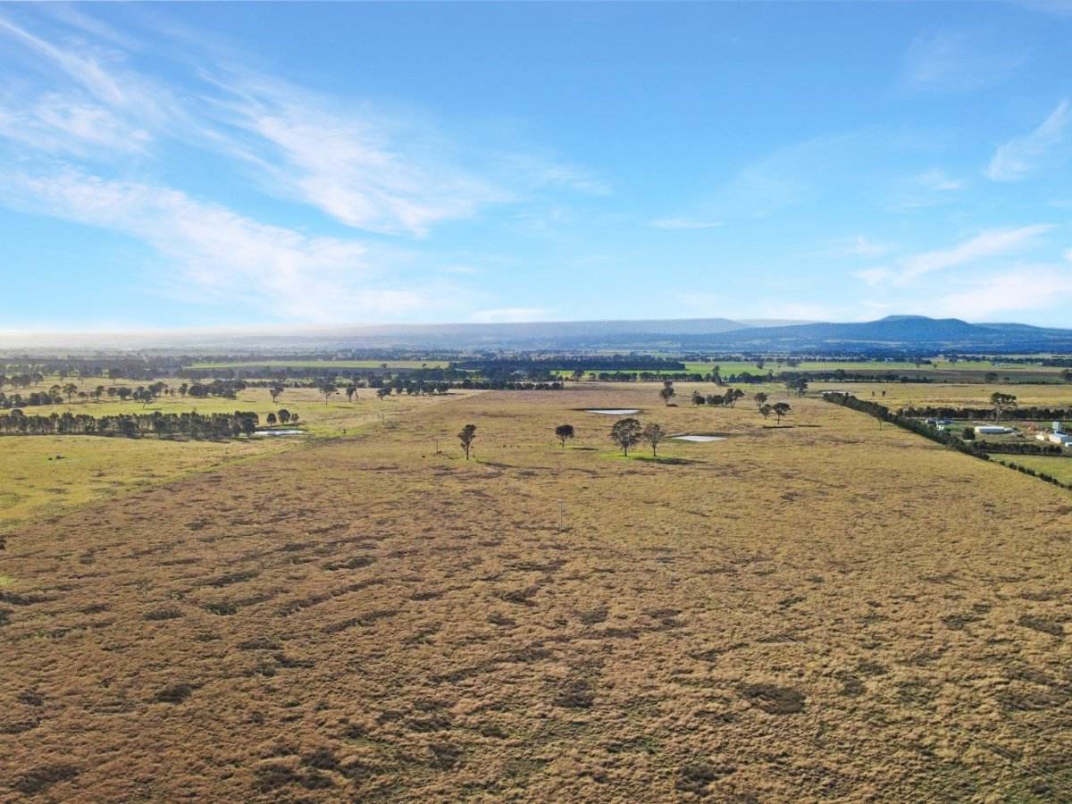 1750 Princes Highway, Hillside For Sale by Farmbuy.com - image 11