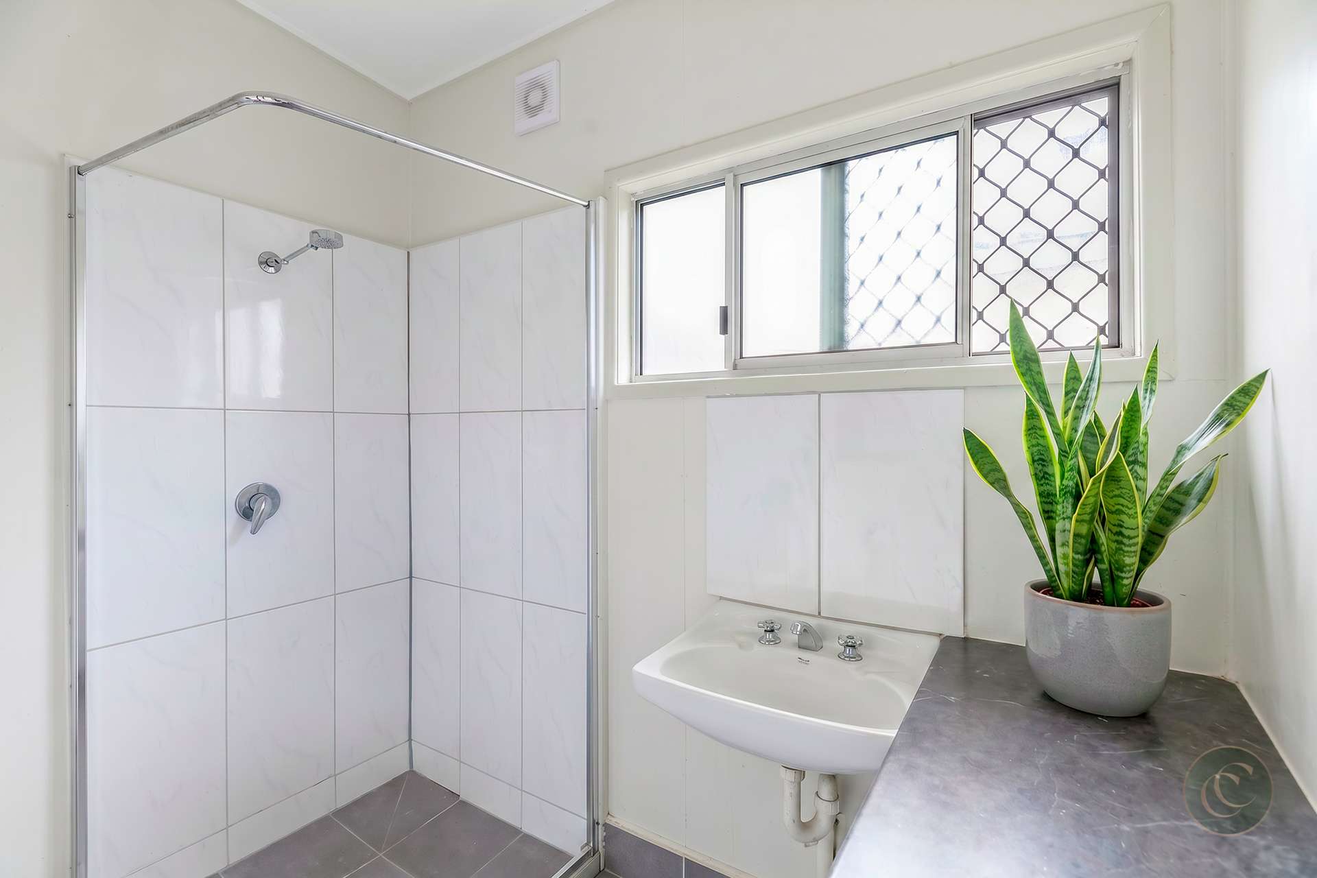 61 Euston Road, Glastonbury For Sale by Farmbuy.com - image 10
