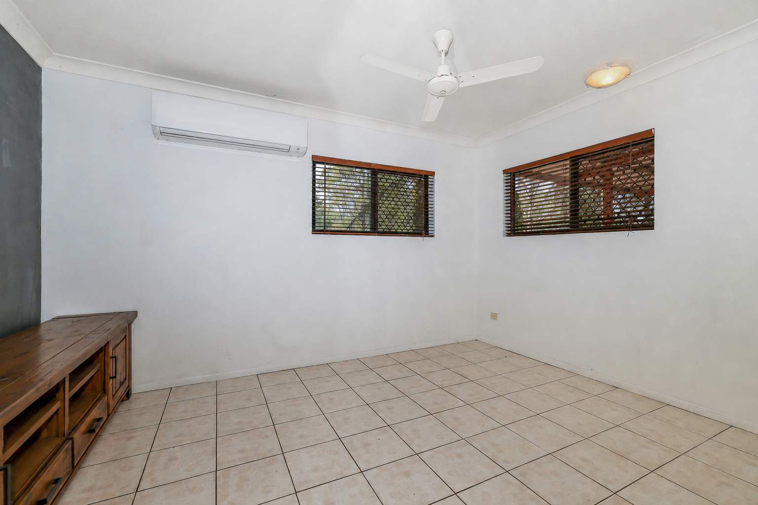 85 Durian Road, Virginia For Sale by Farmbuy.com - image 10