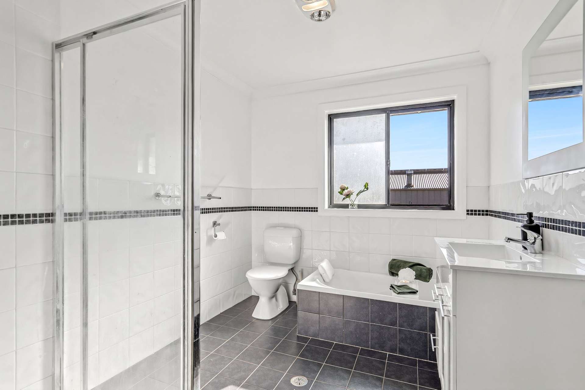 619 Woodville Road, Binda For Sale by Farmbuy.com - image 15