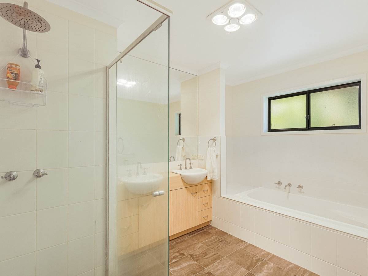 8 Willow Court, Bega For Sale by Farmbuy.com - image 17