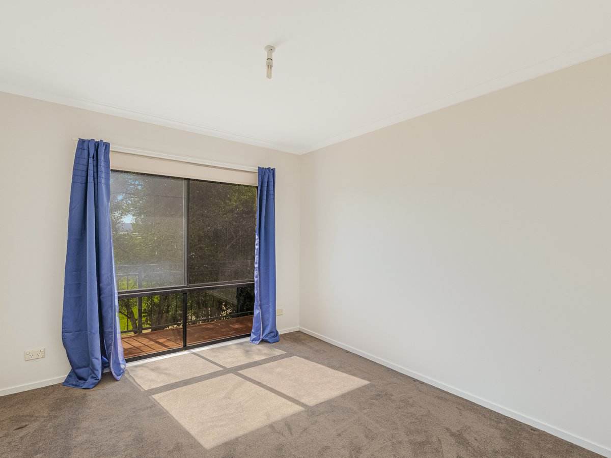 8 Willow Court, Bega For Sale by Farmbuy.com - image 15