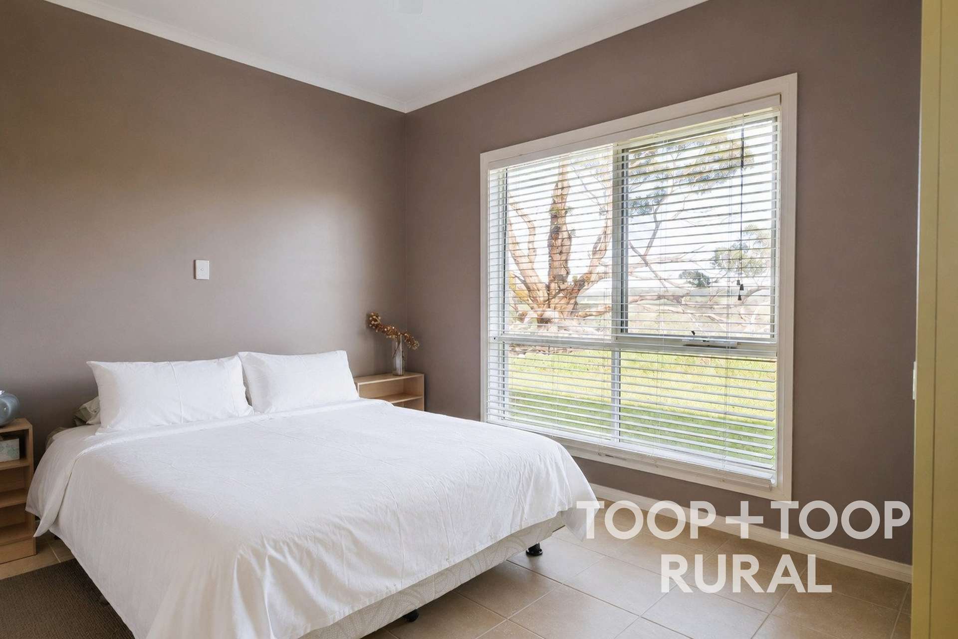2021 North Coast Road, Wisanger For Sale by Farmbuy.com - image 12
